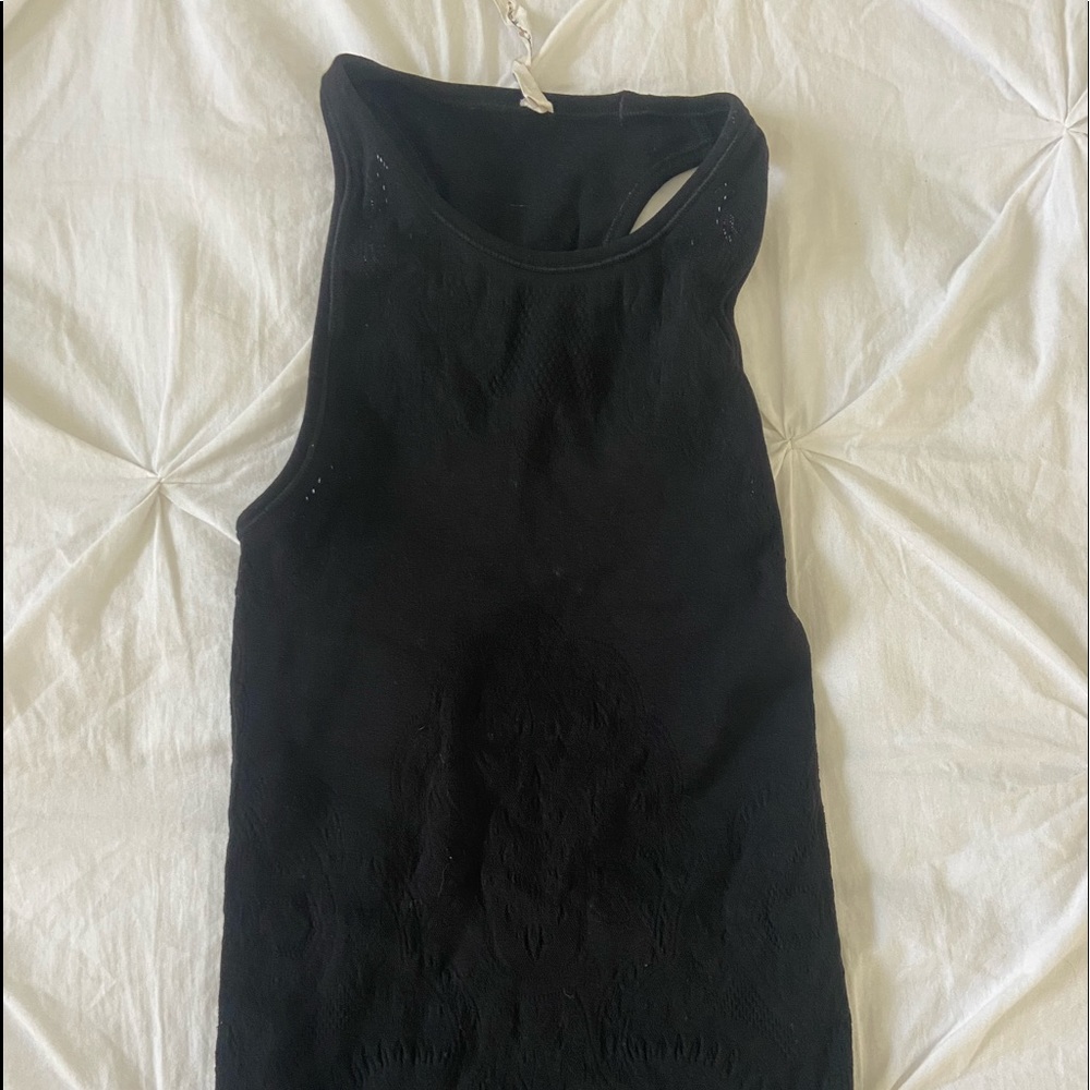 Lululemon black lace tank